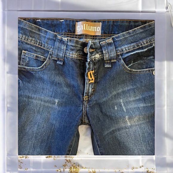 Galliano Women’s Jean Straight Leg Navy Blue Super soft Slightly distressed - Picture 3 of 16